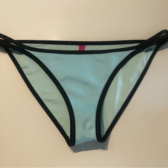 Victoria's Secret Blue and Black Bikini - Picture 3 of 4